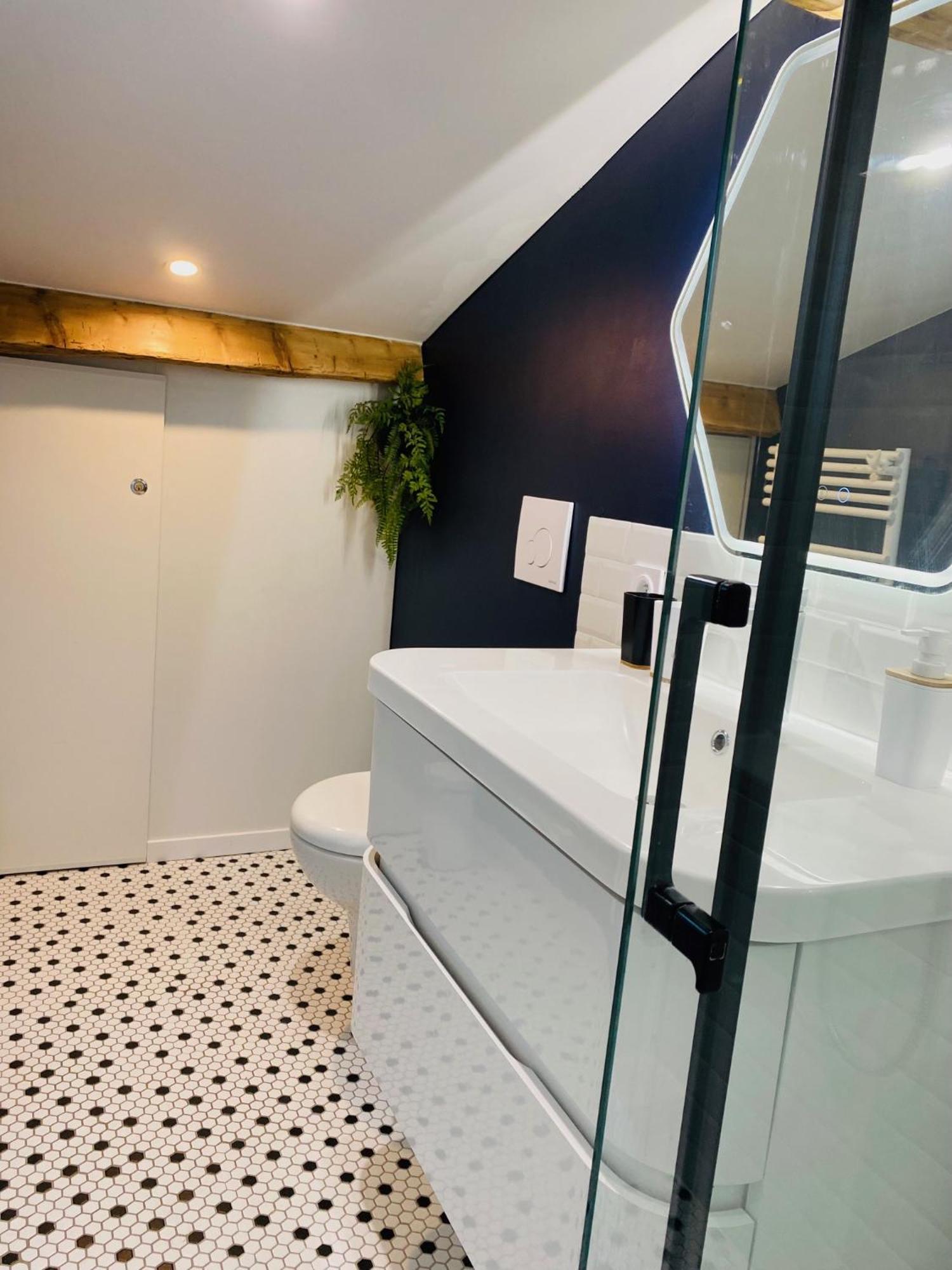 Douillet Et Coquet Appartement Climatise - Parking Prive Gratuit - Centre مونبيلييه المظهر الخارجي الصورة